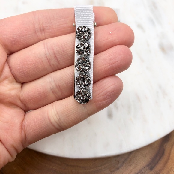 Multi Hair Clip Set Pack Of 4 - Picture 5 of 5